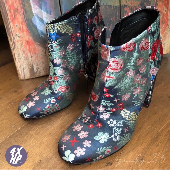 Sam Edelman Shoes - Sam Edelman Cambell Boots/Booties Jacquard Fabric